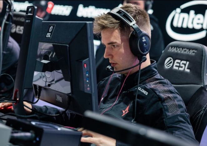 疑为他积累 疑为他积累